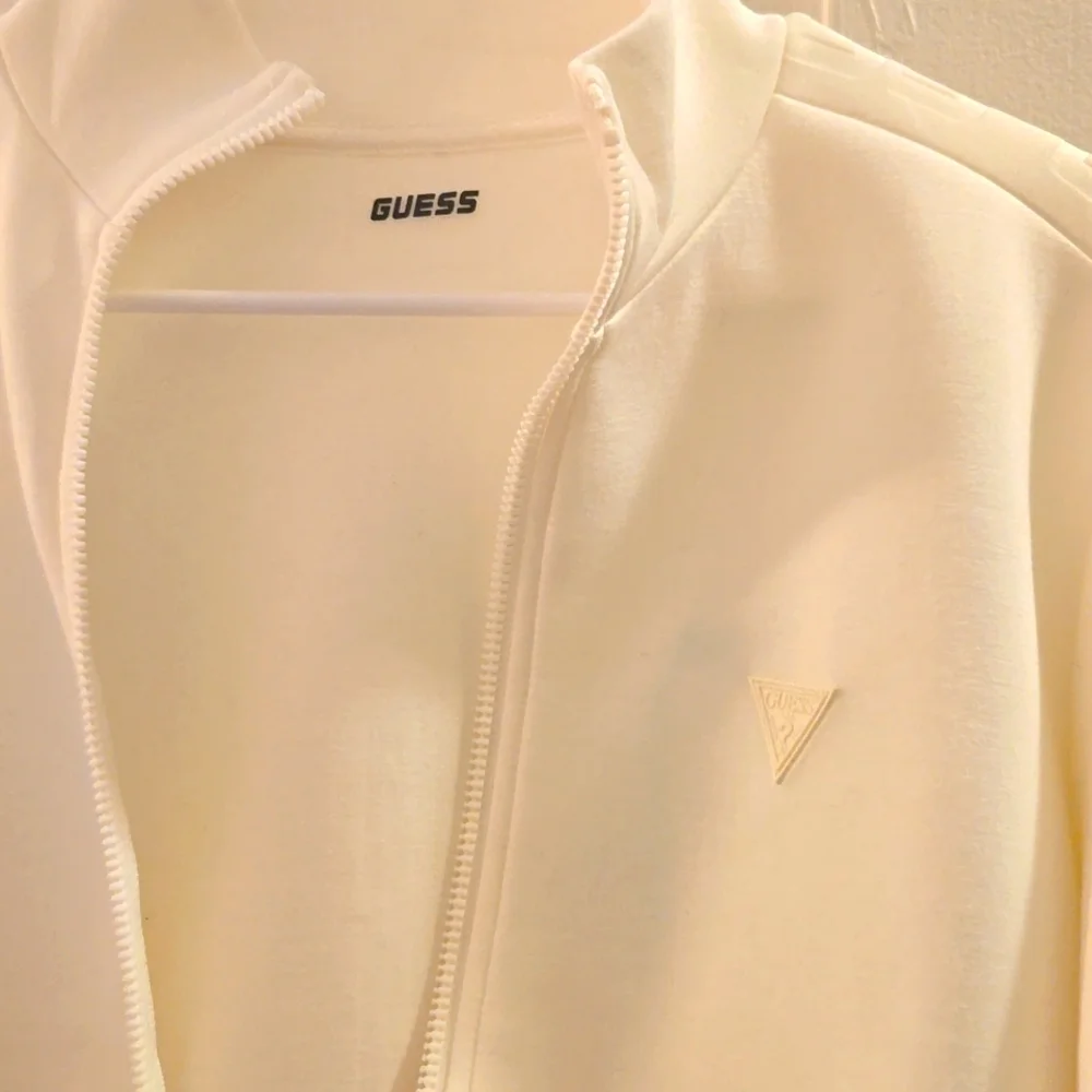 Guess jacket - Picture 2 of 3